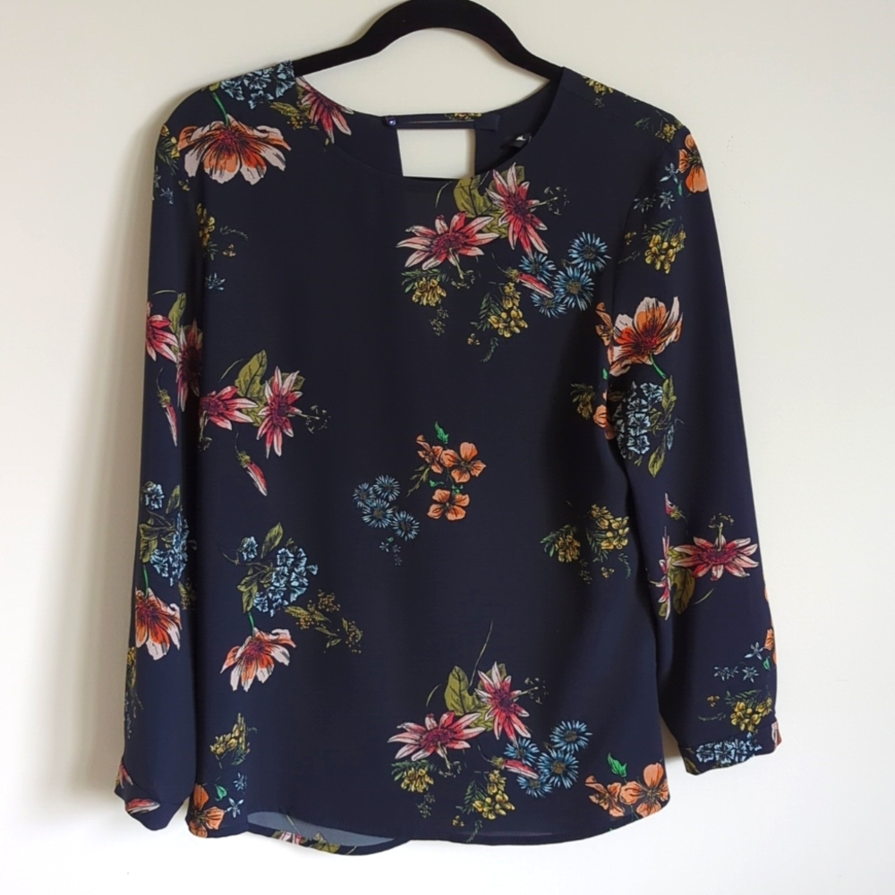 Journey Navy Cutout back Women Long Sleeve Shirt Size 6